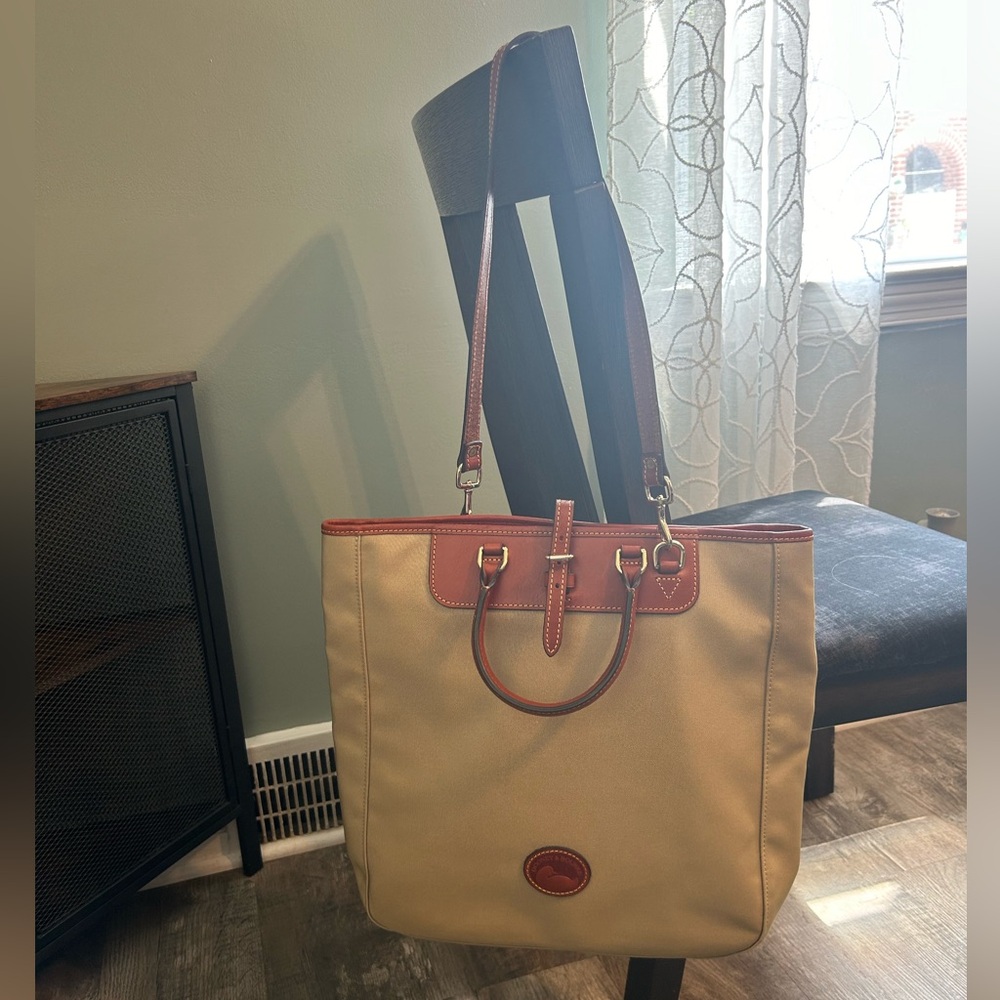 Dooney & Bourke Weekender Bag